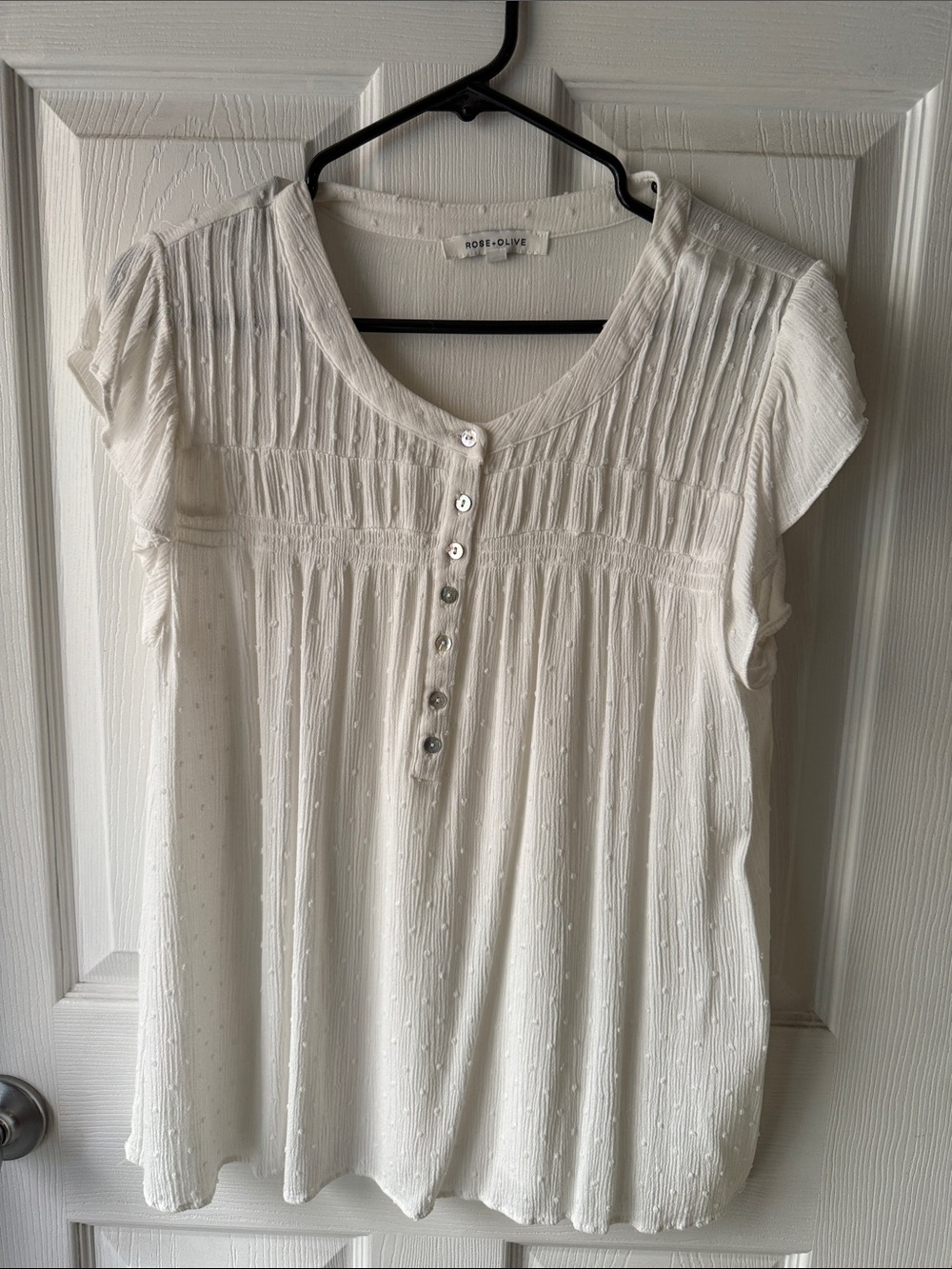 Rose & Olive White Textured Pintuck Button Front Blouse